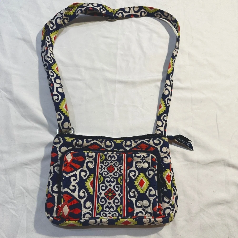 Vera Bradley Quilted Cotton Crossbody Bag Navy Red Floral Adjustable Strap